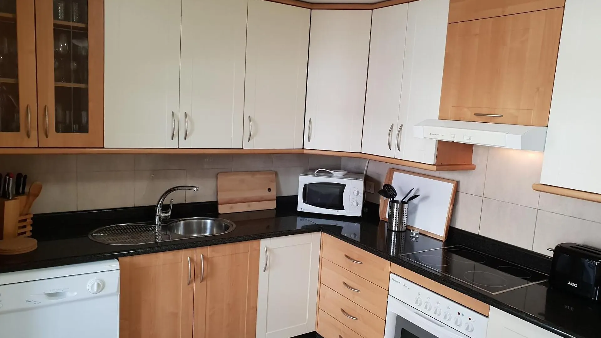 Appartement Mit Grosser Terrasse Und Meerblick Costa Adeje  Spain