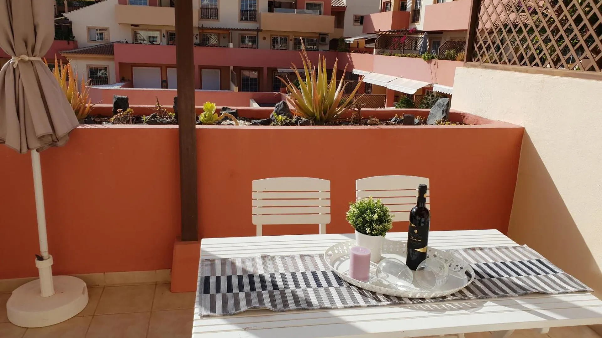 Appartement Mit Grosser Terrasse Und Meerblick Costa Adeje
