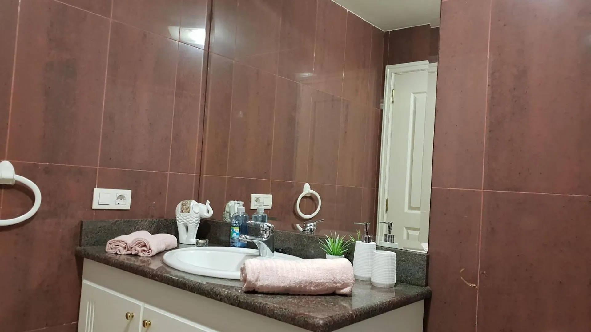 Apartment Appartement Mit Grosser Terrasse Und Meerblick Costa Adeje  Spain